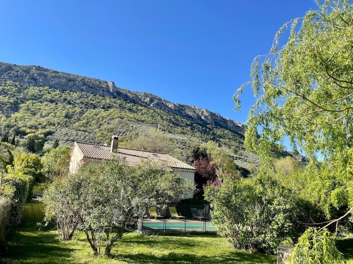 La Maison D'Apolline Sahune Exterior photo